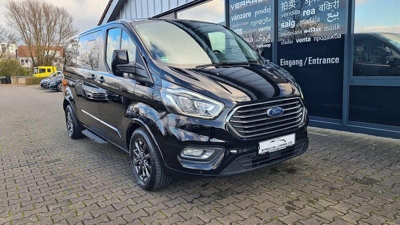 Schwarz Gebraucht 2019 Ford Tourneo Custom Van | 20.990 € (Superpreis) - Bild 1/4