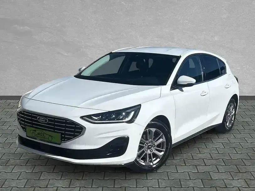 Gebraucht Ford Focus Titanium 125 PS (91 kW) 2023 Frozen white Limousine