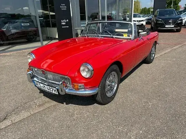 Käytetty MG B 95 HP (69 kW) 1973 Punainen Avoauto