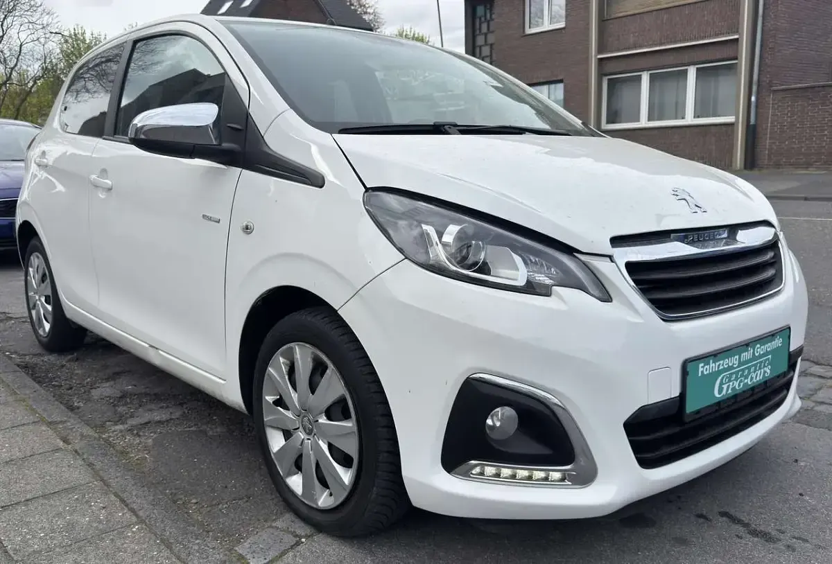 Gebraucht Peugeot 108 Style 72 PS (52 kW) 2021 Zu lackieren weiss 068 Kleinwagen