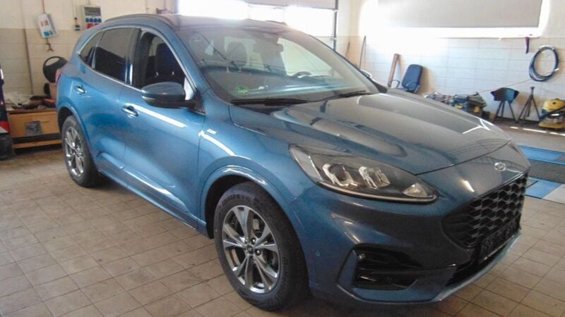 Gebraucht Ford Kuga ST-Line 150 PS (110 kW) 2023 Blau SUV