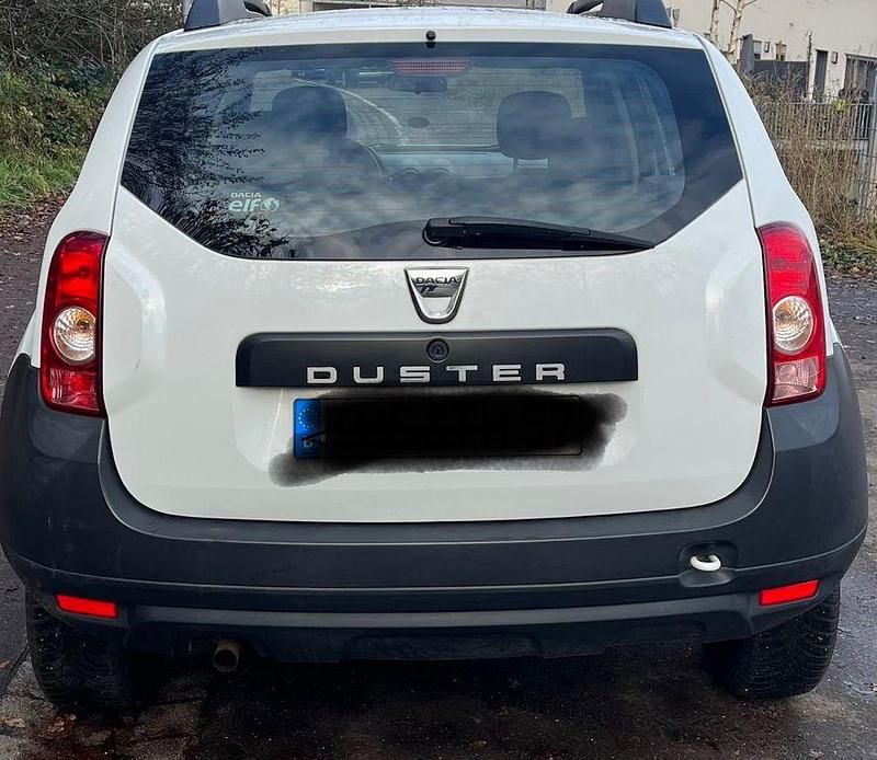 Second-hand Dacia Duster 105 CP (77 kW) 2013 Negru SUV