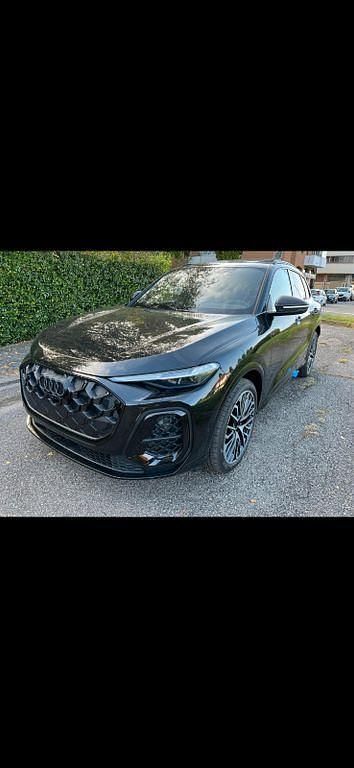 Neu 2025 Audi SQ5 Edition .1 SUV | 99.365 € - Bild 1/4
