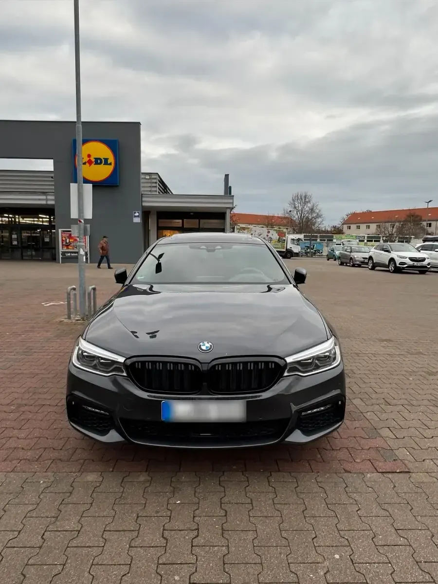 Gebraucht BMW 530 M Sport 265 PS (194 kW) 2017 Grau Limousine
