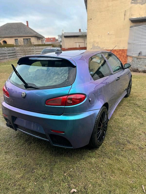 Gebraucht Alfa Romeo 146 120 PS (88 kW) 2006 Schwarz Kleinwagen