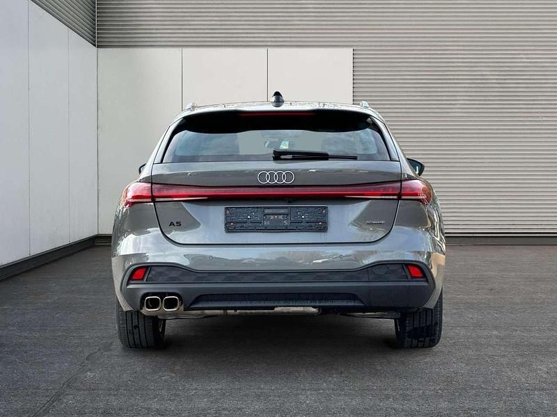 Neu Audi A5 Basis 204 PS (150 kW) 2025 Chronosgrau metallic Kombi