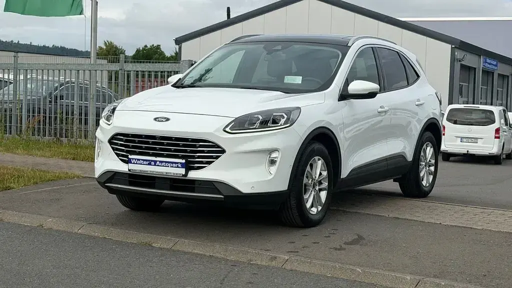Gebraucht Ford Kuga Titanium X 190 PS (139 kW) 2022 Weiß SUV