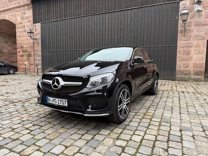 Schwarz Gebraucht 2015 Mercedes GLE350 AMG line Coupé | 30.900 € (Guter Preis) - Bild 1/4