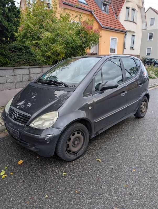 Grau Gebraucht 2001 Mercedes A170 Kleinwagen | 800 € (Guter Preis) - Bild 1/4