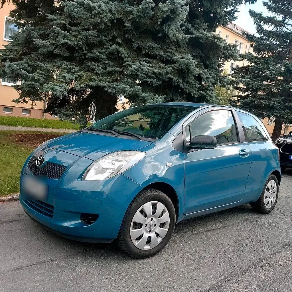 Gebraucht Toyota Yaris 69 PS (50 kW) 2007 Blau Kleinwagen