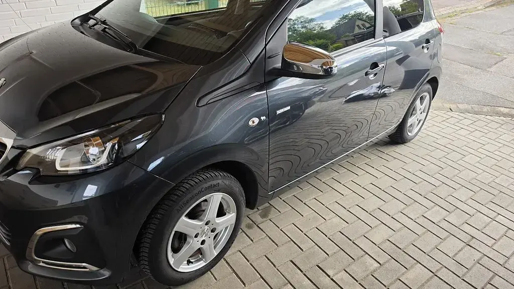 Gebraucht Peugeot 108 Style 72 PS (52 kW) 2019 Schwarz Limousine
