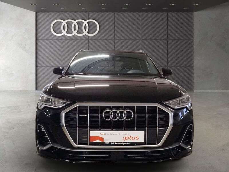 Gebraucht Audi Q3 S-Line 150 PS (110 kW) 2023 Mythosschwarz metallic SUV