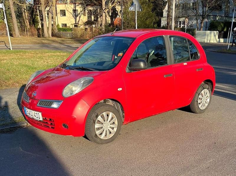 Gebraucht Nissan Micra 65 PS (47 kW) 2009 Rot Limousine