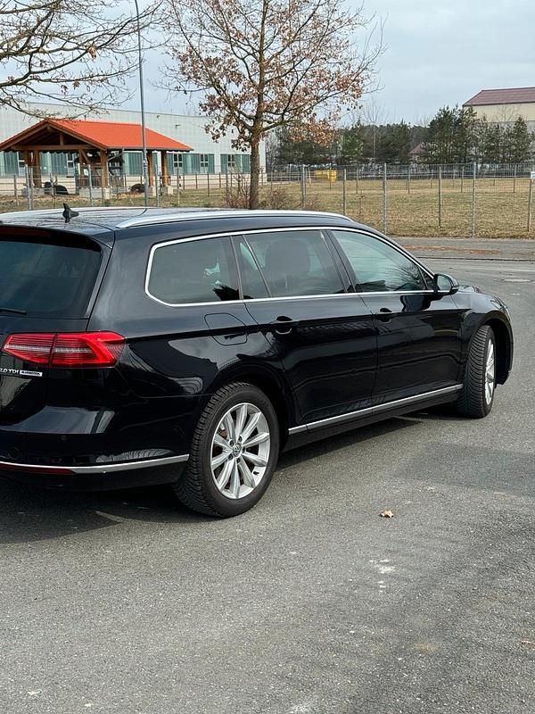 Gebraucht VW Passat 150 PS (110 kW) 2016 Schwarz Kombi