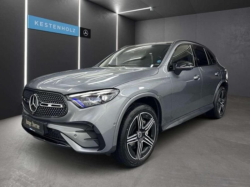 Gebraucht Mercedes GLC300e AMG 204 PS (150 kW) 2023 Grau SUV