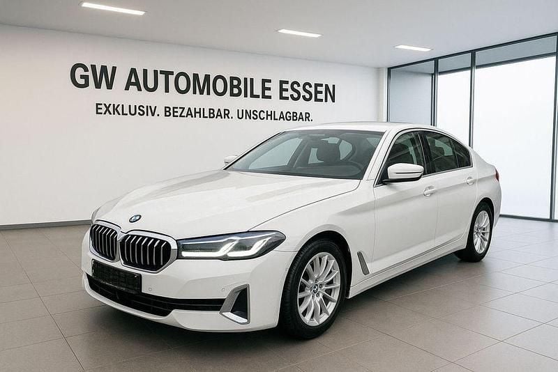 Weiß Gebraucht 2020 BMW 530 Luxury Line Limousine | 22.950 € - Bild 1/4