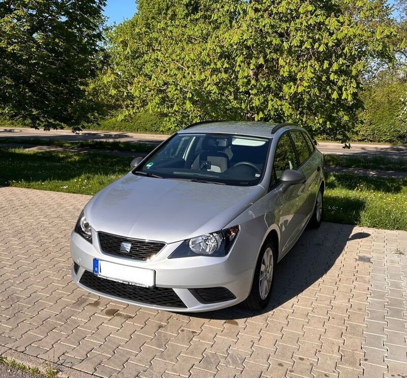 Silber Gebraucht 2015 Seat Ibiza Reference Limousine | 6.500 € (Fairer Preis) - Bild 1/4