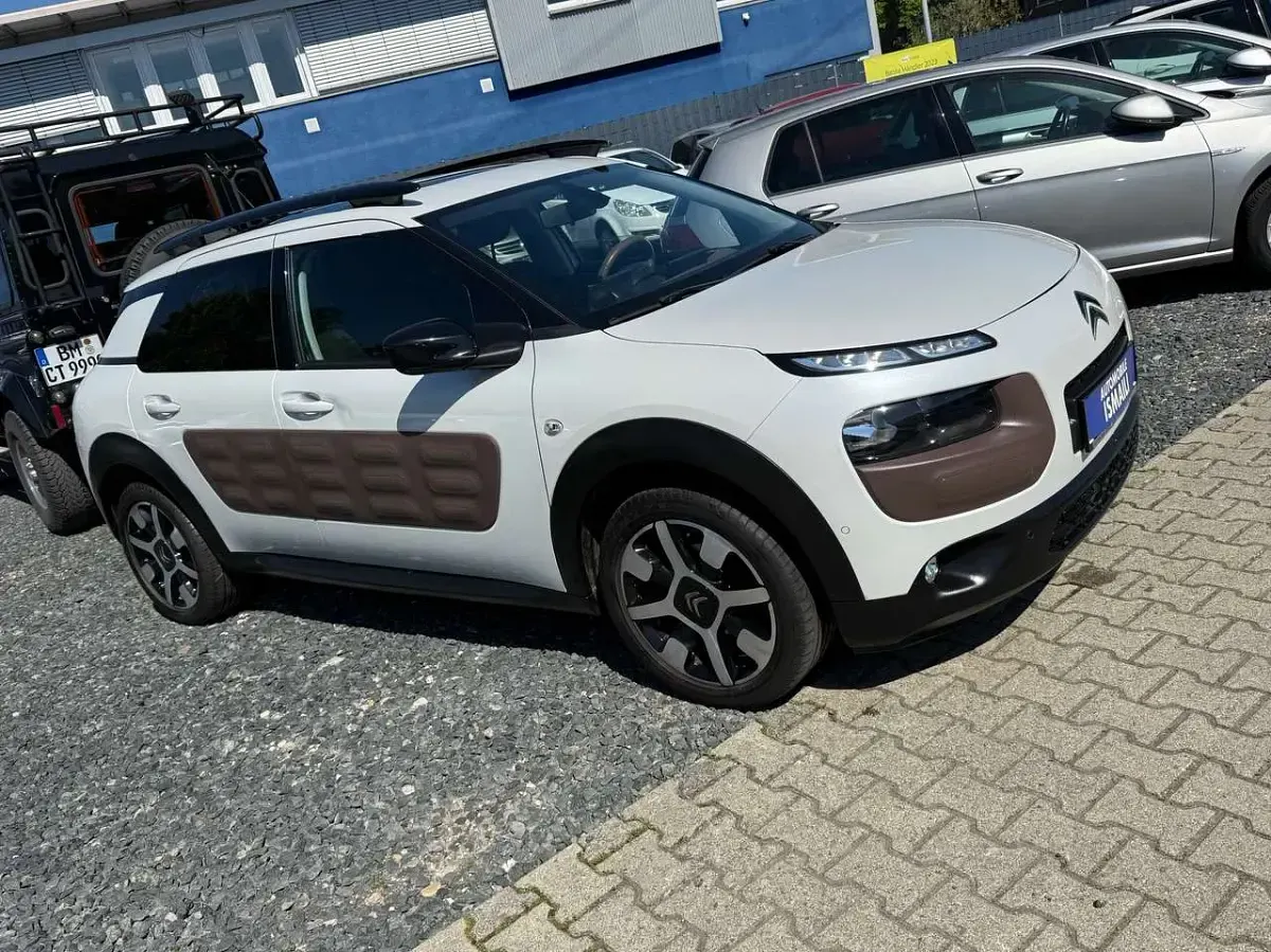 Used Citroën C4 Live 99 HP (72 kW) 2014 White SUV