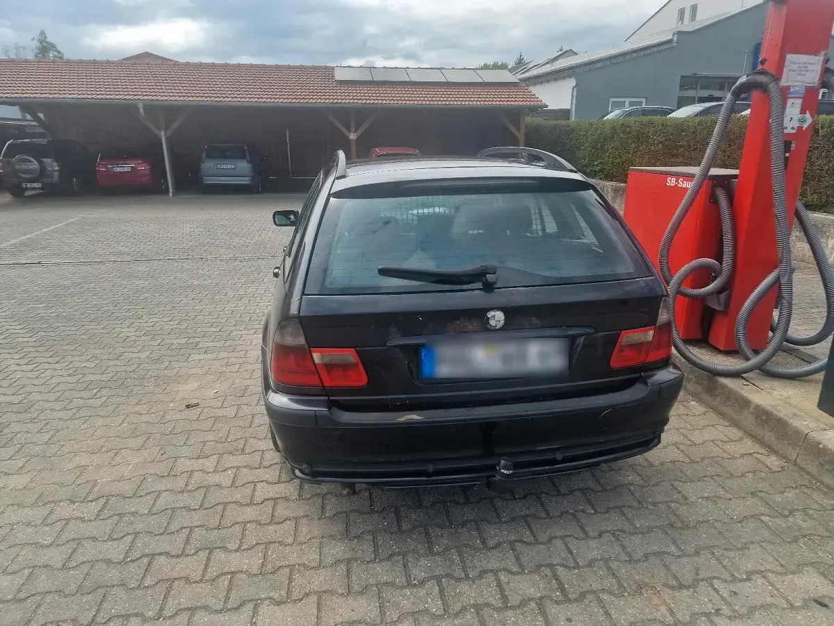 Second-hand BMW 320 150 CP (110 kW) 2002 Negru Break