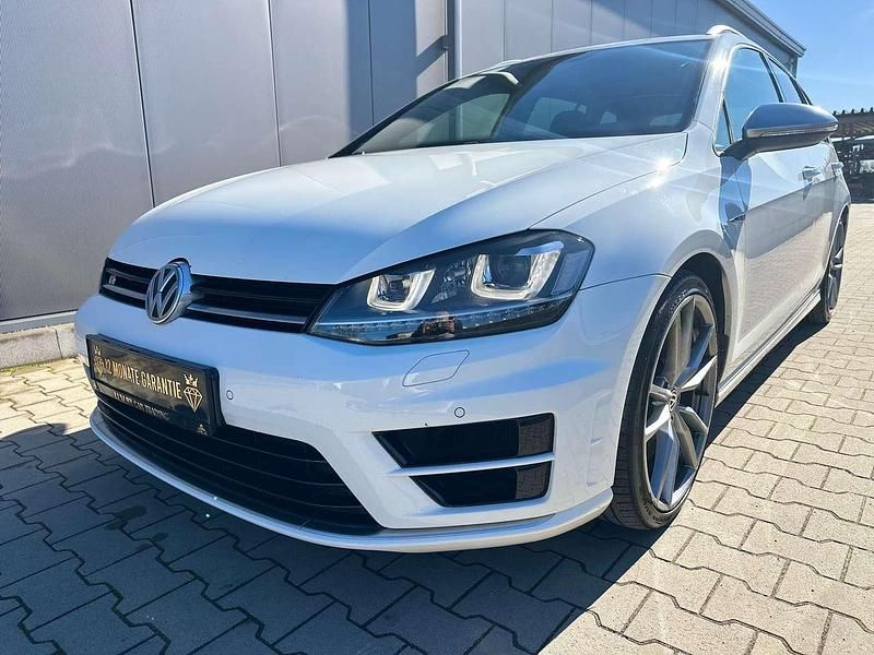 Gebraucht VW Golf VII R 300 PS (220 kW) 2016 Pure white Kombi