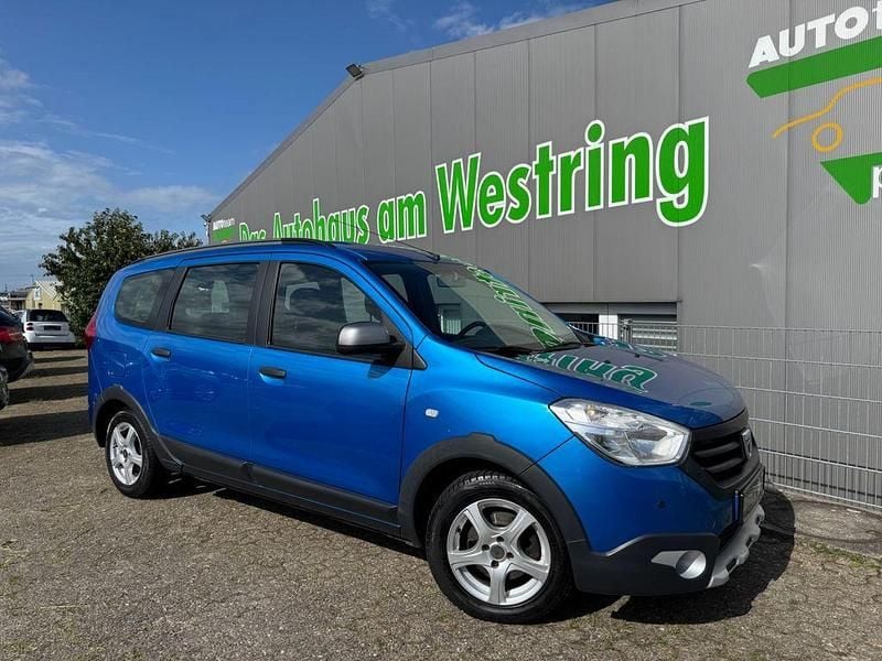 Blau Gebraucht 2016 Dacia Lodgy Stepway Van / Kleinbus | 9.450 € (Fairer Preis) - Bild 1/4
