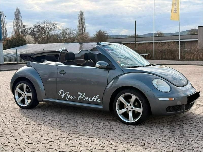 Gebraucht VW New Beetle 105 PS (77 kW) 2009 Grau Kleinwagen
