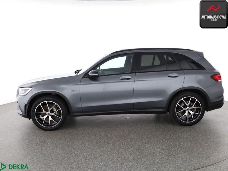 Gebraucht Mercedes GLC300e AMG 306 PS (225 kW) 2021 Grau SUV
