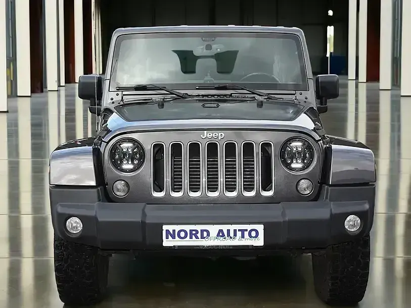 Gebraucht Jeep Wrangler Sahara 200 PS (147 kW) 2018 Grau SUV