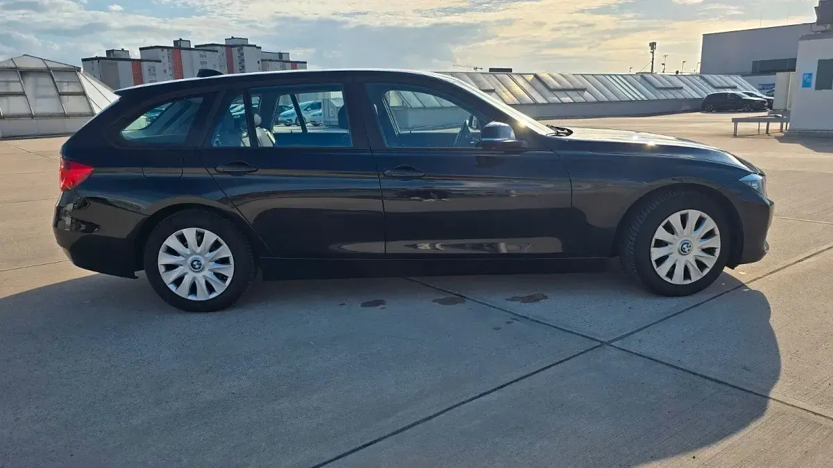 Gebraucht BMW 318 143 PS (105 kW) 2014 Schwarz Kombi