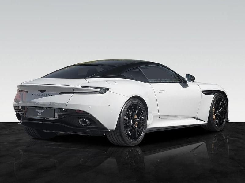 Neu Aston Martin DB12 680 PS (500 kW) 2026 Grau
