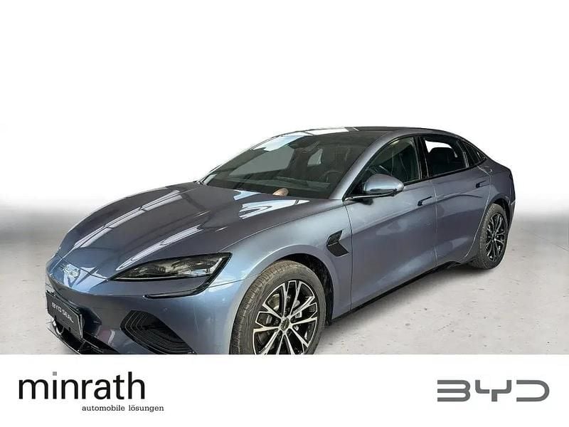 Neu BYD Seal Comfort 169 kW (230 PS) 2026 Grau Limousine