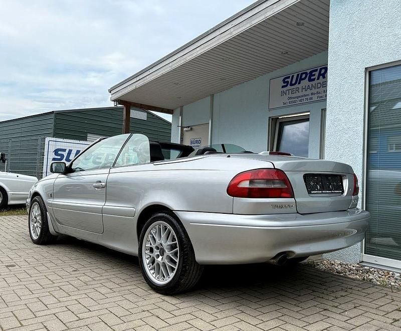 Gebraucht Volvo C70 Comfort 163 PS (119 kW) 2000 Silber Cabrio