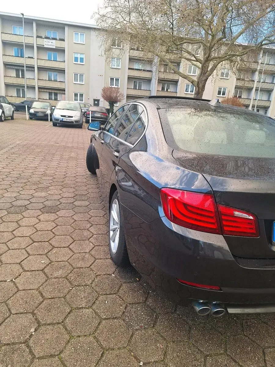 Gebraucht BMW 520 184 PS (135 kW) 2013 Schwarz Limousine