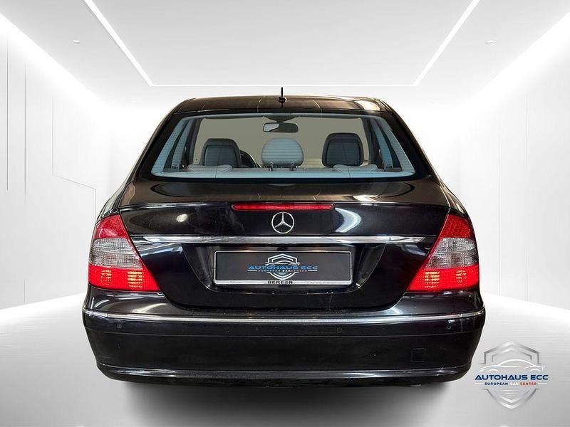 Gebraucht Mercedes E420 314 PS (230 kW) 2006 Schwarz Limousine