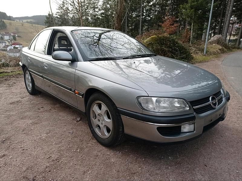 Gebraucht Opel Omega 136 PS (100 kW) 1994 Grau Limousine