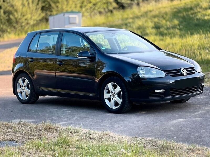 Schwarz Gebraucht 2003 VW Golf IV Comfortline Limousine | 3.499 € (Teuer) - Bild 1/4