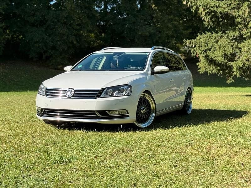 Gebraucht VW Passat Exclusive 300 PS (220 kW) 2014 Weiß Kombi