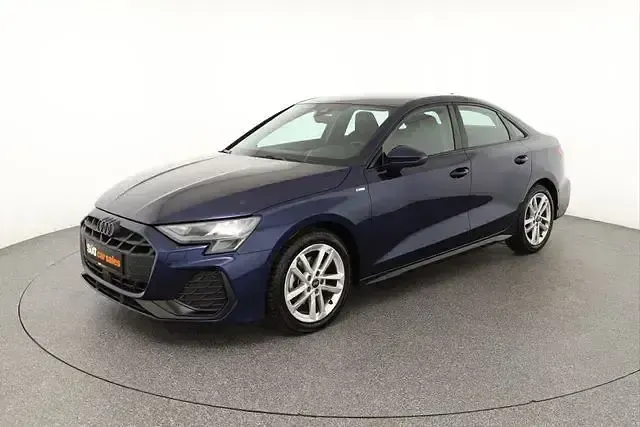 Gebraucht Audi A3 S-Line 116 PS (85 kW) 2025 Blau Limousine