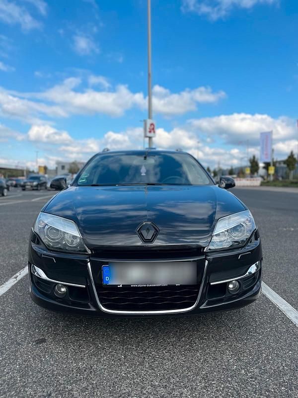Schwarz Gebraucht 2011 Renault Laguna III Kombi | 4.000 € (Fairer Preis) - Bild 1/4