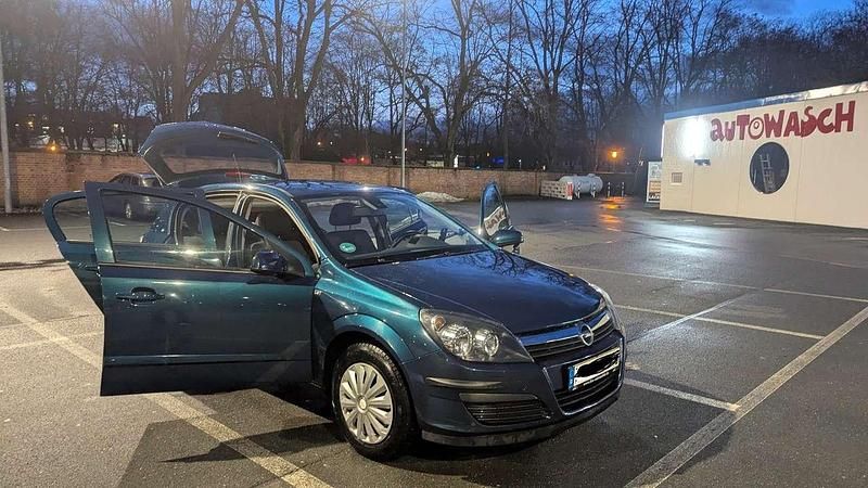 Gebraucht Opel Astra 105 PS (77 kW) 2006 Limousine