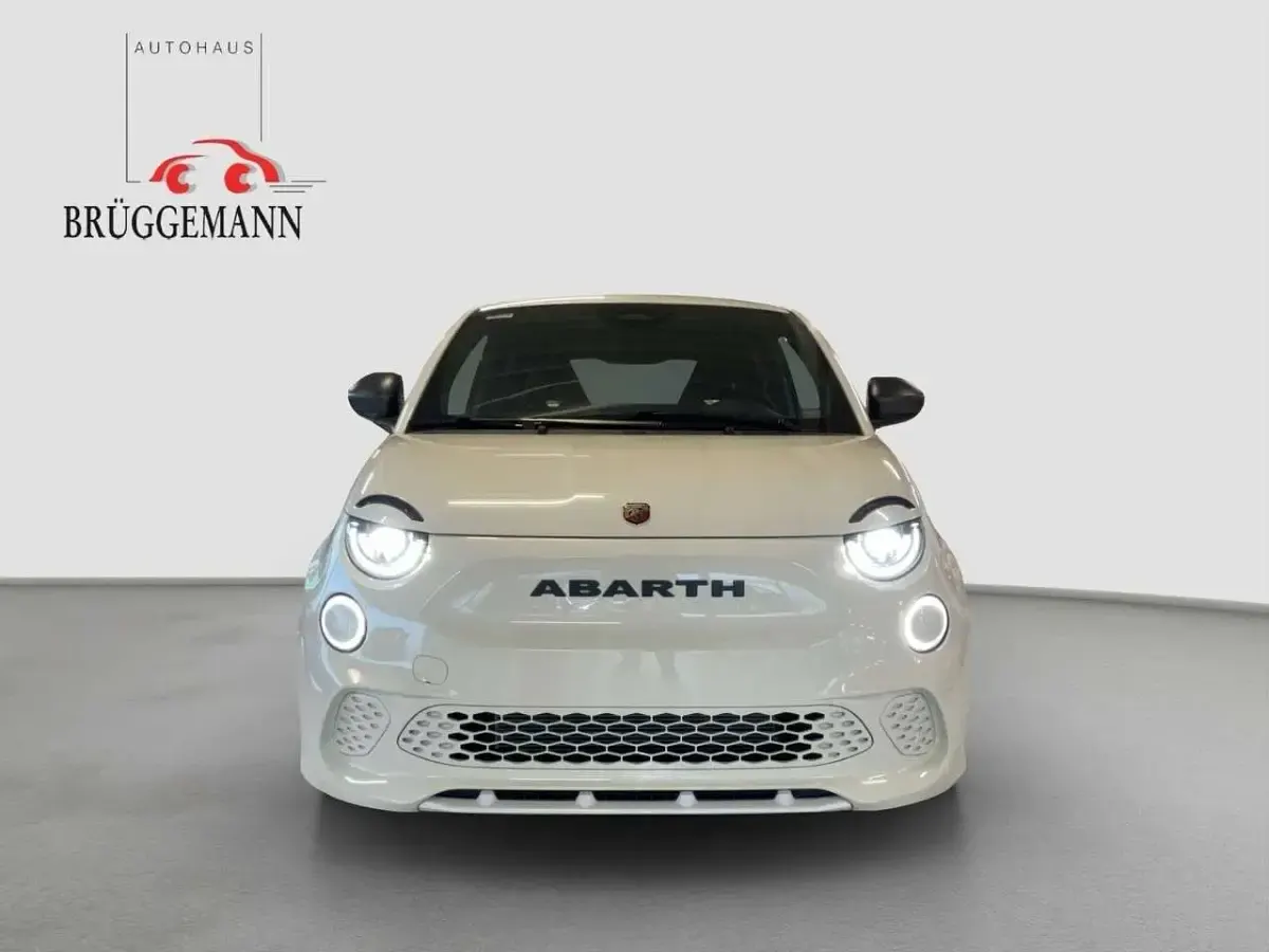 Neu Abarth 500 114 kW (155 PS) 2026 Antidote white Limousine