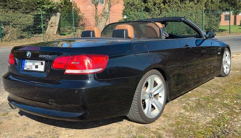 Gebraucht BMW 330 Cabriolet Performance 231 PS (169 kW) 2007 Schwarz Cabrio