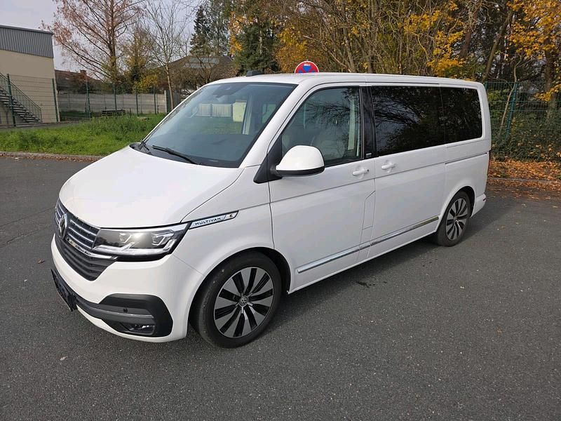 Weiß Gebraucht 2021 VW Multivan Generation Six Van | 47.999 € (Teuer) - Bild 1/4