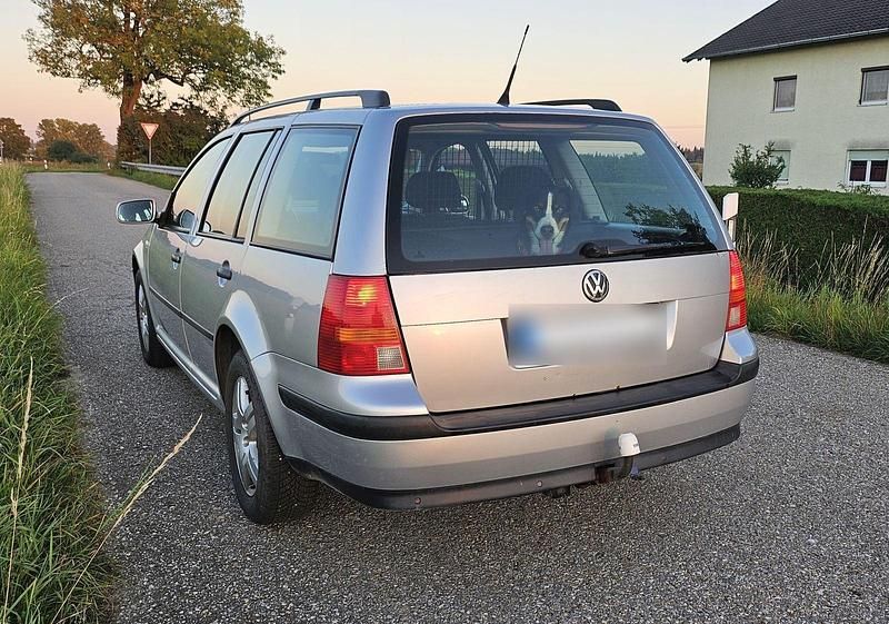 Usado VW Golf IV 110 HP (80 kW) 2002 Prateado Carrinha