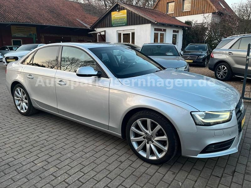 Gebraucht Audi A4 Ambiente 211 PS (155 kW) 2013 Grau Limousine