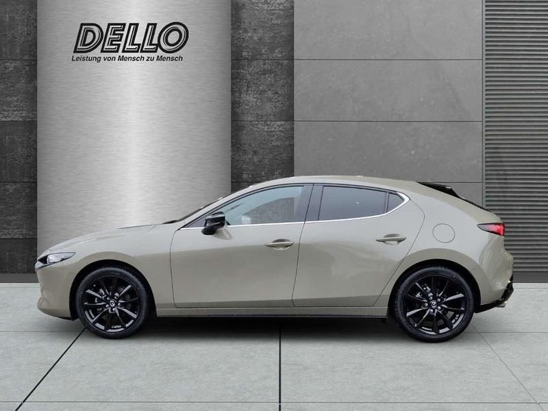 Neu Mazda 3 Nagisa 140 PS (102 kW) 2025 Zicron sand Limousine