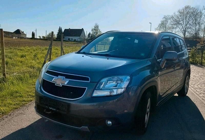 Second-hand Chevrolet Orlando 163 CP (119 kW) 2012 Gri Monovolum
