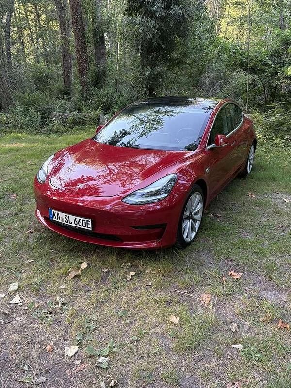 Gebraucht 2020 Tesla Model 3 Standard Range Plus Limousine | 24.900 € (Fairer Preis) - Bild 1/4