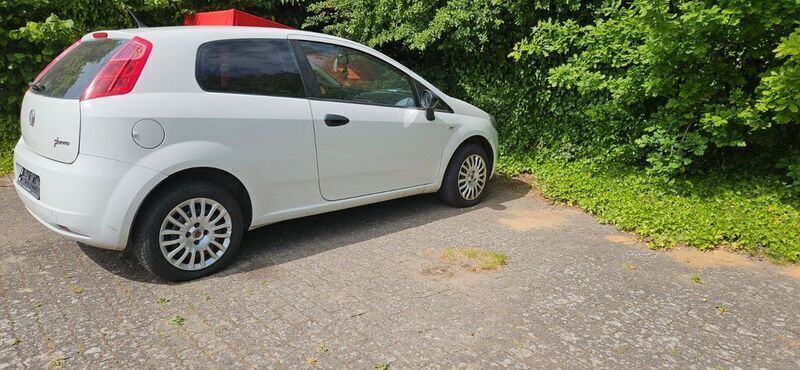 Weiß Gebraucht 2009 Fiat Punto Active Kleinwagen | 999 € (Superpreis) - Bild 1/4