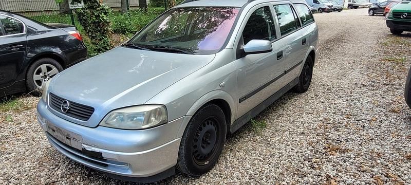 Silber Gebraucht 2002 Opel Astra Kombi | 800 € (Guter Preis) - Bild 1/4